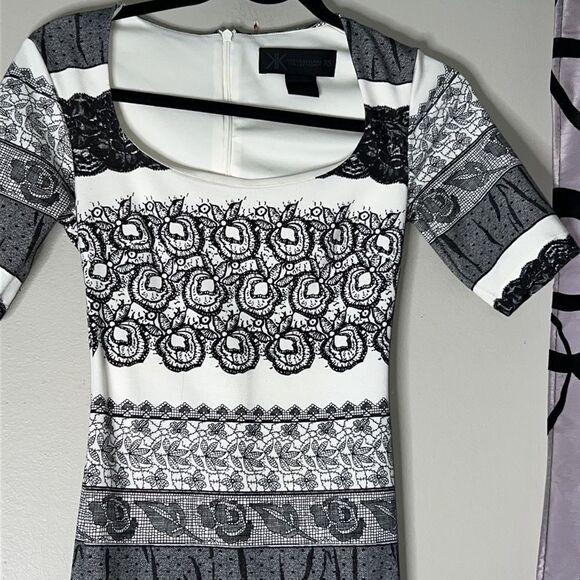 Kardashian Kollection Dress XS white and black zip up - Picture 3 of 12